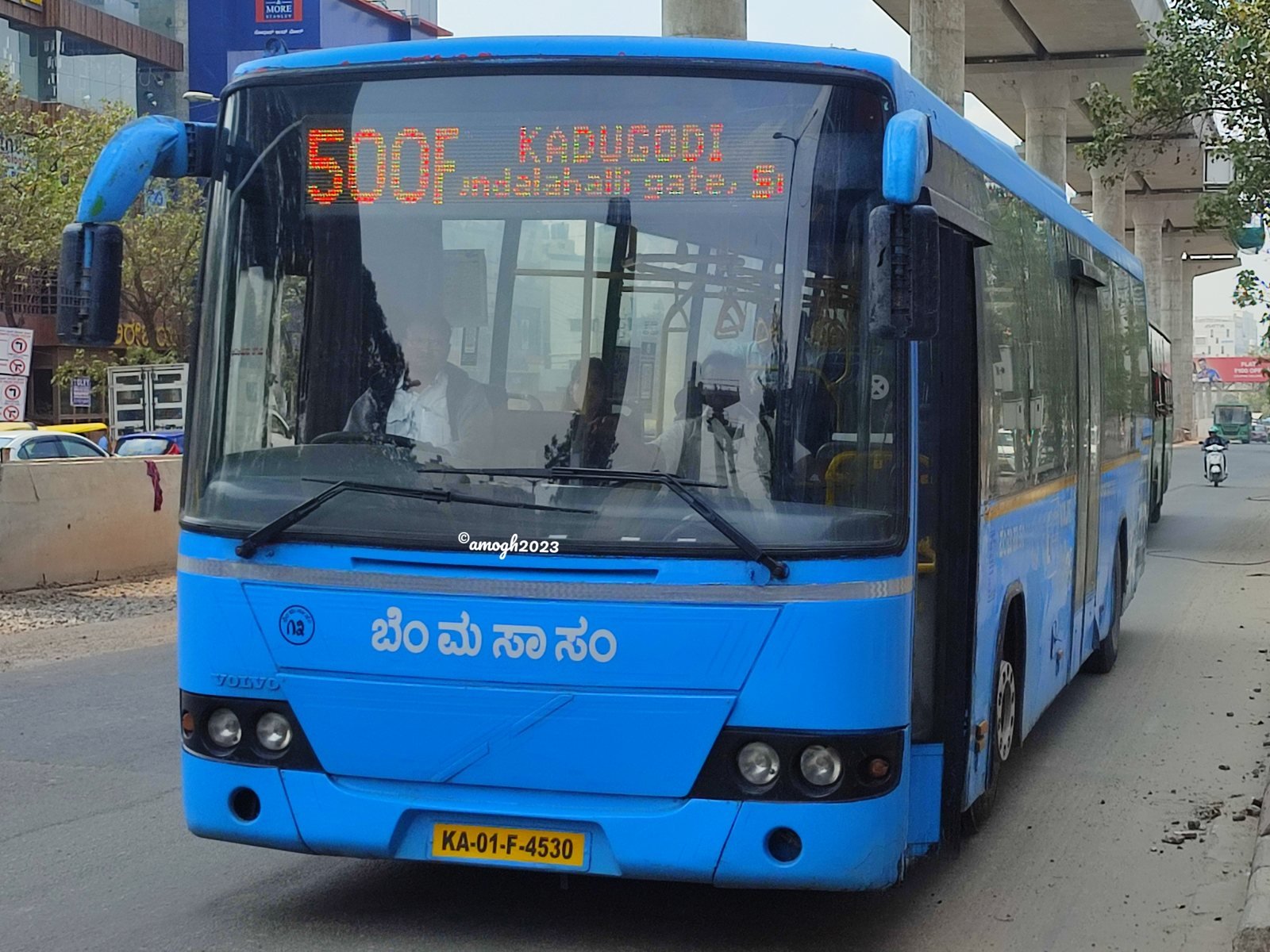 Blue BMTC Vajra bus in Bengaluru, Karnataka